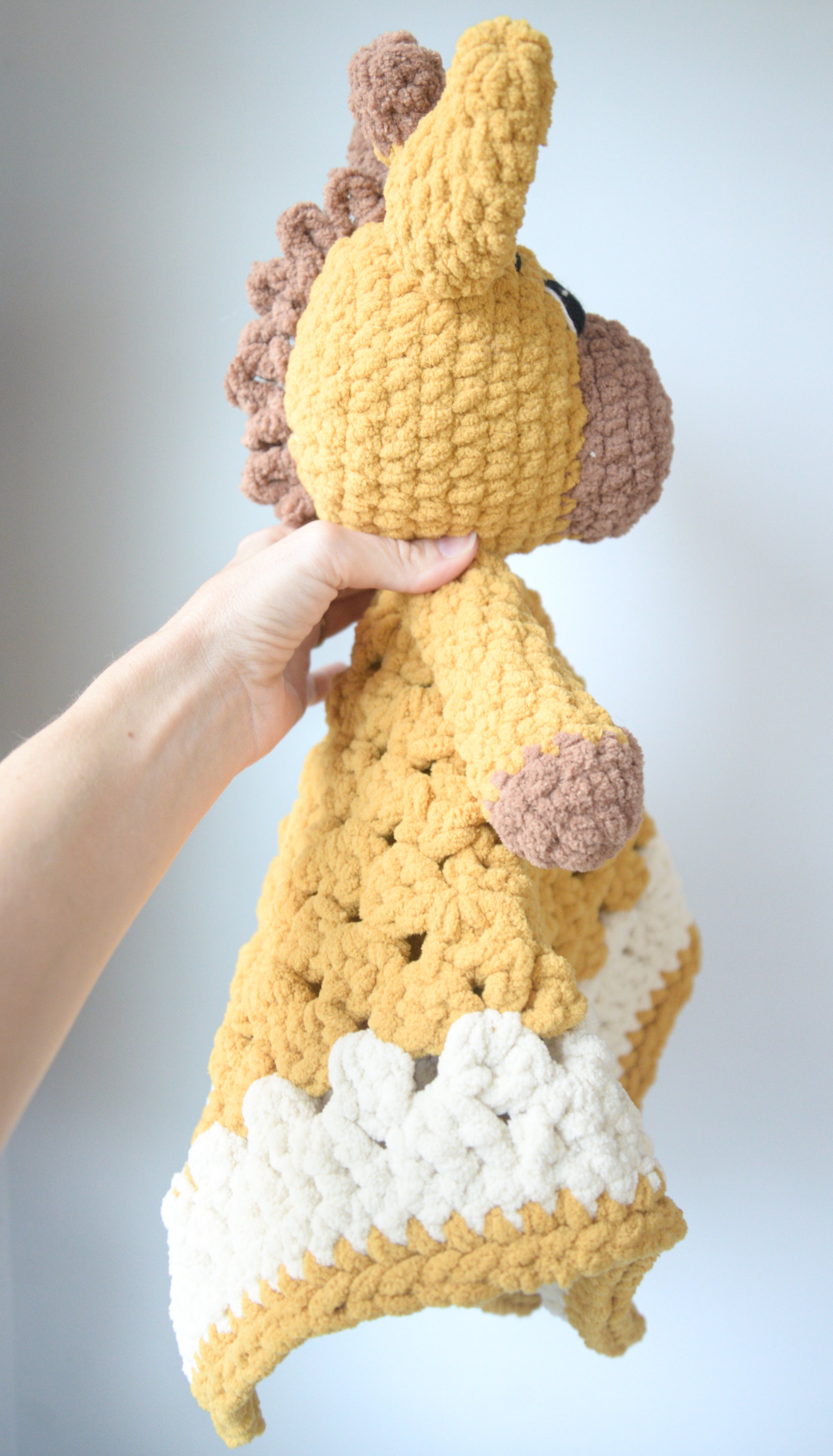 crochet giraffe lovey